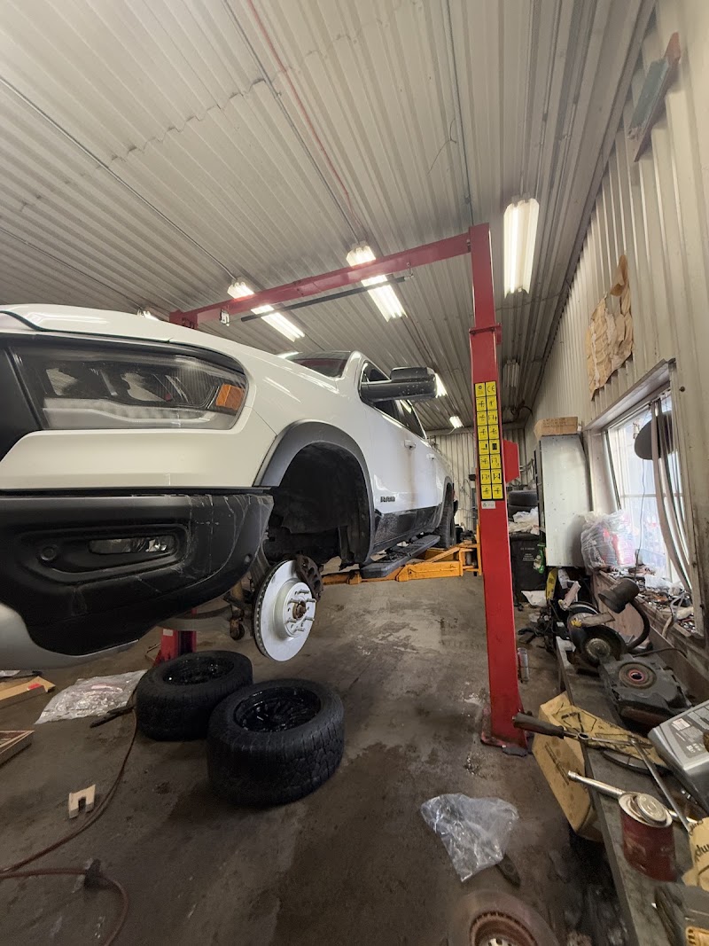 STR Auto in Mississauga
